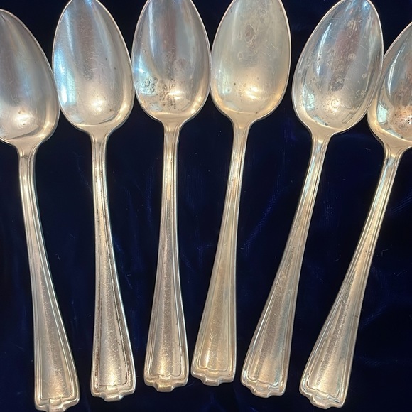 6 Antique Teaspoons Edwardian silver plate, Roger’s 1912 Cromwell - Picture 2 of 3